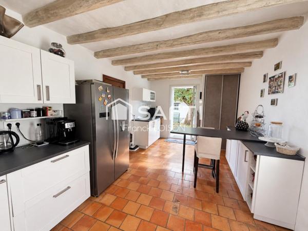 Maison de caractère – 4 chambres + bureau – Veigné les Gués