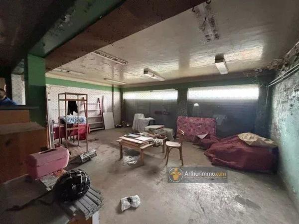 Vente                                                      Maison
                        
                     8 pièces                      160 m2                     à Villeparisis