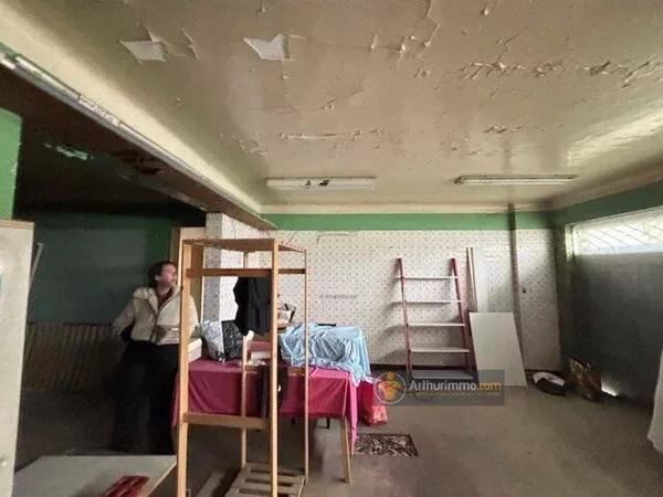 Vente                                                      Maison
                        
                     8 pièces                      160 m2                     à Villeparisis