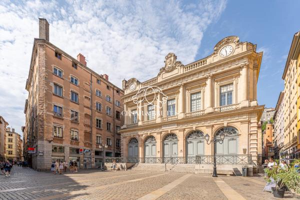 Vieux-Lyon : T2 Renaissance de 48 m² – Parfait premier achat ou investissement