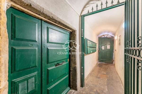 Vieux-Lyon : T2 Renaissance de 48 m² – Parfait premier achat ou investissement