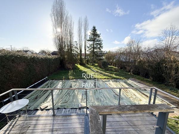 79200 PARTHENAY Charmante maison des années 50 avec piscine & jardin