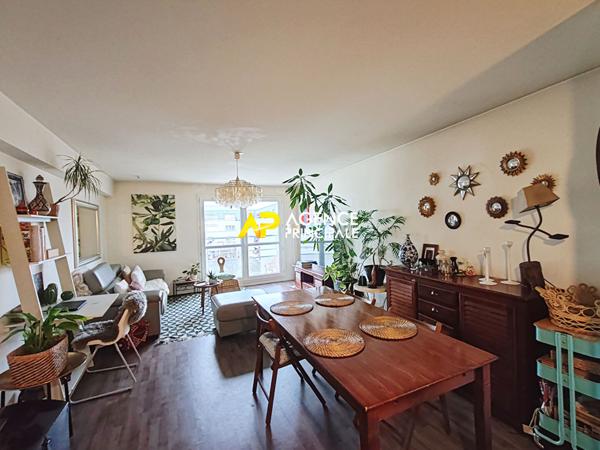 Appartement Argenteuil Centre-Ville 4 pièces 3 chambres de 81 m2 €246 000 ** - Référence 4355