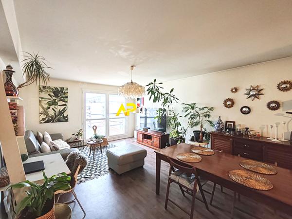 Appartement Argenteuil Centre-Ville 4 pièces 3 chambres de 81 m2 €246 000 ** - Référence 4355