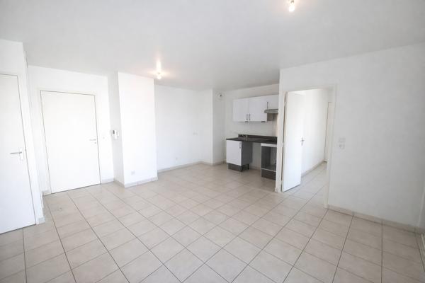 Appartement VENISSIEUX 44.3 m²
