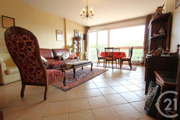 Appartement F4 à vendre  3 pièces - 82,59 m2 ST MICHEL SUR ORGE - 91