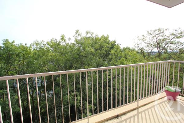 Appartement F4 à vendre  3 pièces - 82,59 m2 ST MICHEL SUR ORGE - 91