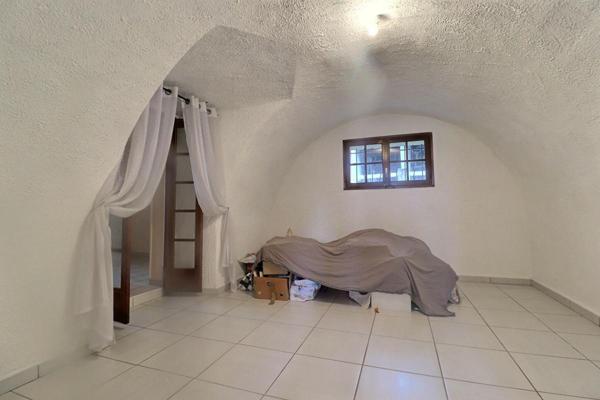 Aubenas maison de 1850 avec véranda sans vis à vis, 108 m²