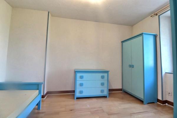 Aubenas maison de 1850 avec véranda sans vis à vis, 108 m²