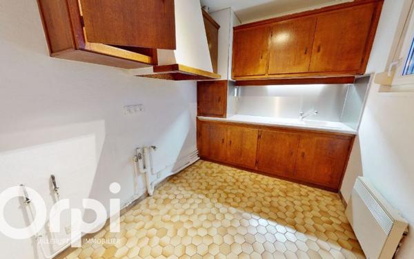 Appartement à louer    3 pièces • 48 m2 Villerupt