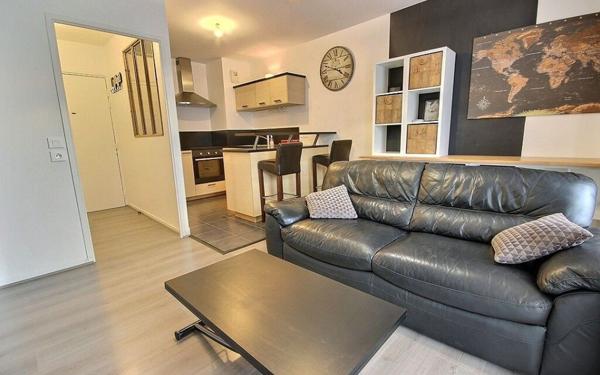 Appartement à vendre    2 pièces • 41,70 m2 Trappes