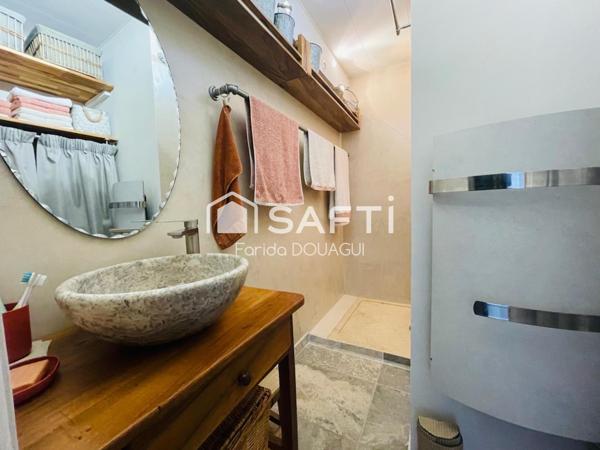 A 80m de la mer -dernier étage - lumineux - aucun vis à vis - 2/3 pièces - 57 m² Habitable