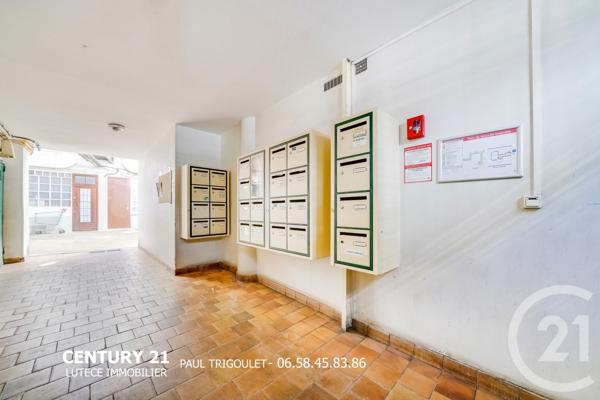 Appartement F2 à vendre  2 pièces - 27,50 m 2   PARIS  - 75013