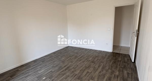 Location Maison 3 pièces 93.7 m² - Sainte-livrade-sur-lot 47110