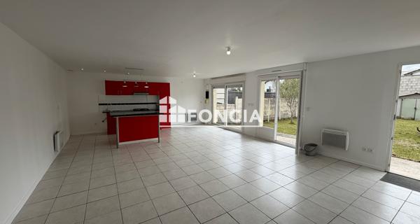 Location Maison 3 pièces 93.7 m² - Sainte-livrade-sur-lot 47110