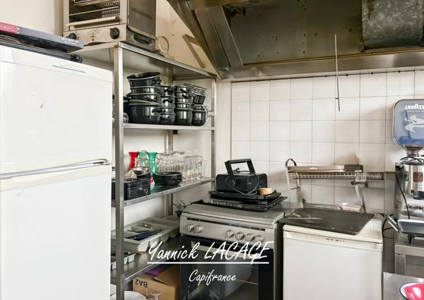 ENSEMBLE IMMOBILIER + FONDS DE COMMERCE – PRODUIT RARE À MARSEILLE 10ᵉ