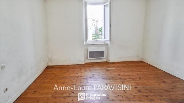 PEYRENS Maison 2 chambres, garage et remise