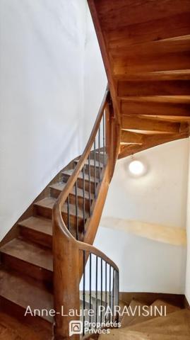 PEYRENS Maison 2 chambres, garage et remise