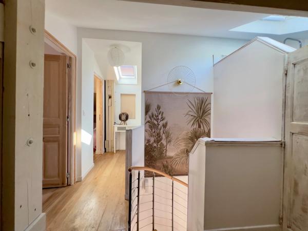 Grande maison familiale ou 2 logements indépendants – à vous de choisir !