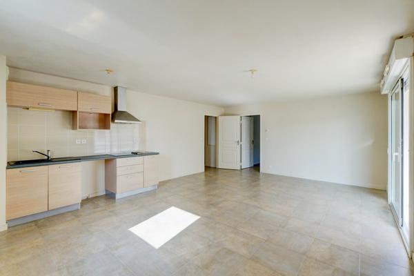 APPARTEMENT T3 CENTRE BASSE GOULAINE