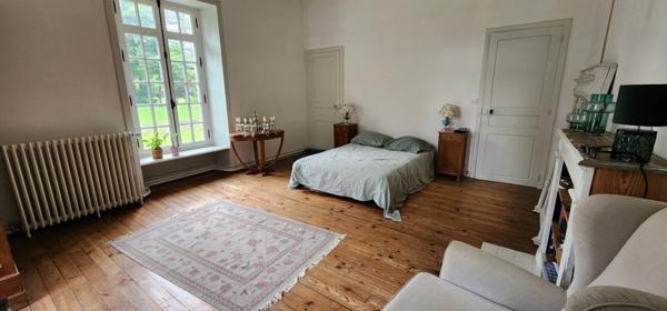 Château 10 pièces Proche de POUZAUGES (85)