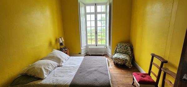 Château 10 pièces Proche de POUZAUGES (85)