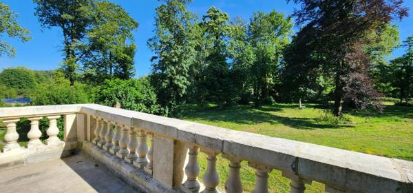 Château 10 pièces Proche de POUZAUGES (85)