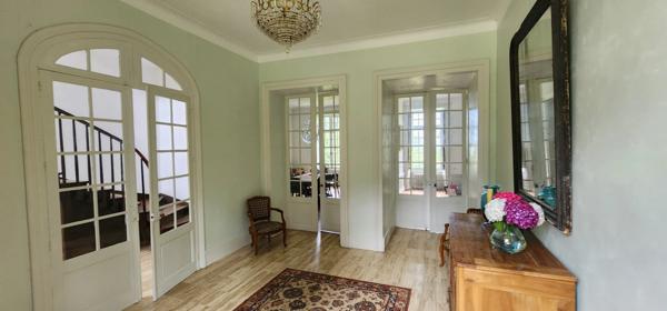 Château 10 pièces Proche de POUZAUGES (85)