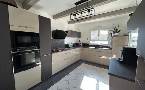 Maison à vendre    5 pièces •  Marguerittes