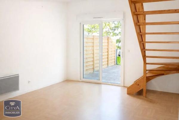 Appartement à louer 4 pièces 69.87m²