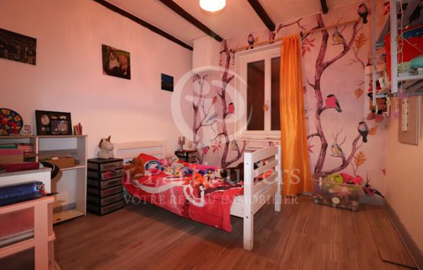 Exclu sur St Maurice L'Exil grande maison à rénover sur terrain 3000 m2