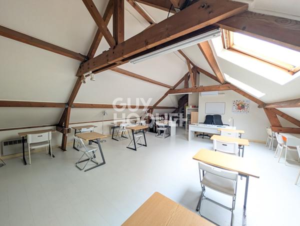 SALLE DE CLASSE 67m2 au sol