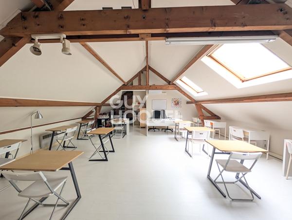 SALLE DE CLASSE 67m2 au sol