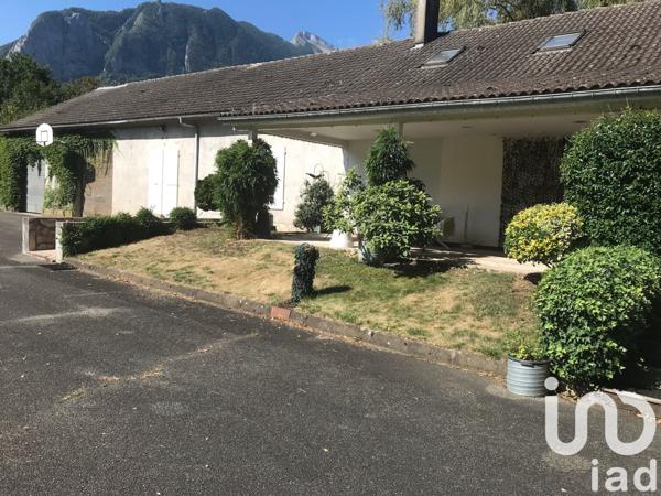 Maison 9 pièces de 161 m² à Bedous (64490)