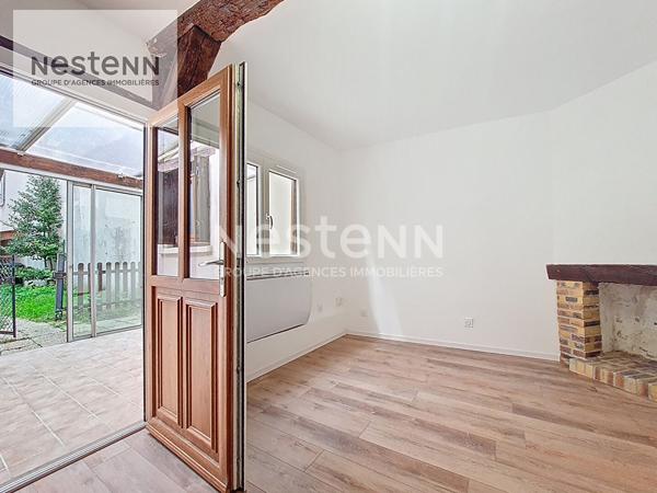 ORLEANS PLACE DU MARTROI - T2 - JARDIN PRIVATIF de 22m²  - DPE D !