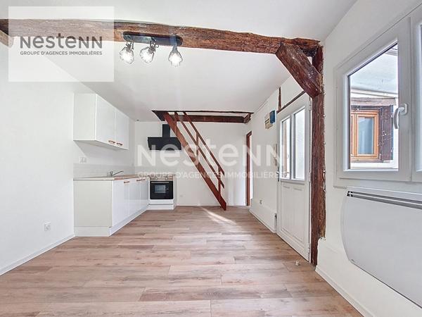 ORLEANS PLACE DU MARTROI - T2 - JARDIN PRIVATIF de 22m²  - DPE D !