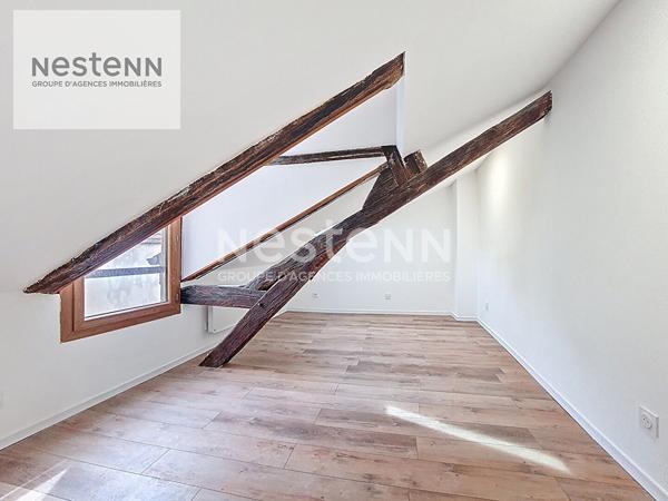 ORLEANS PLACE DU MARTROI - T2 - JARDIN PRIVATIF de 22m²  - DPE D !