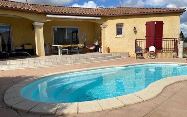 Maison à vendre    5 pièces •  Paulhan