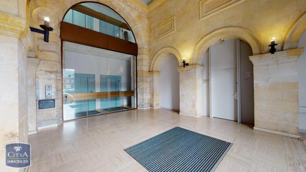 Appartement à louer 1 pièce 23.94m²