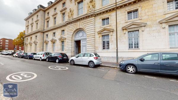 Appartement à louer 1 pièce 23.94m²