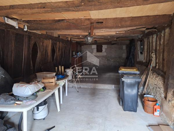 Maison individuelle 3 pièces avec grange proche Montpon. Ménestérol.