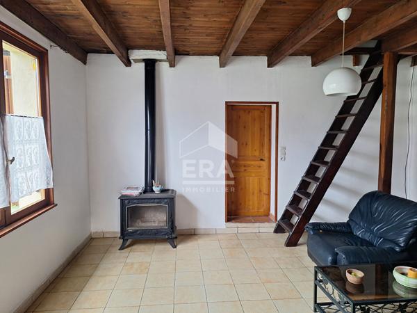 Maison individuelle 3 pièces avec grange proche Montpon. Ménestérol.