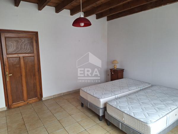 Maison individuelle 3 pièces avec grange proche Montpon. Ménestérol.