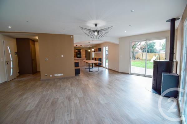 Maison à vendre  7 pièces - 176 m2 ST BERNARD - 01