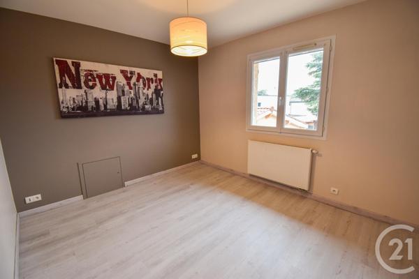 Maison à vendre  7 pièces - 176 m2 ST BERNARD - 01