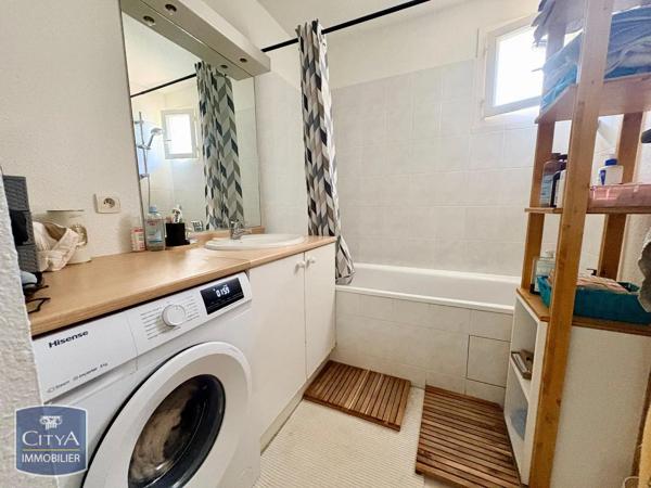 Appartement à louer 3 pièces 62.94m² Angoulême (16000)