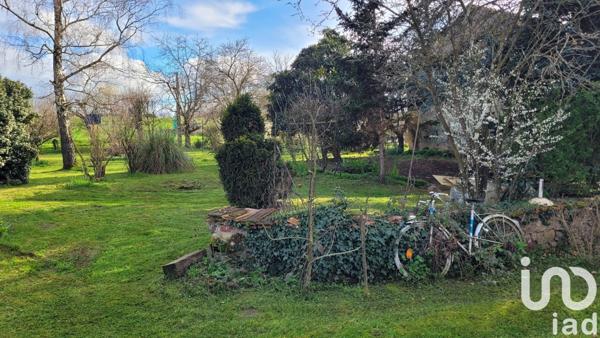 Longère 8 pièces de 310 m² à Saint-Pierre-les-Étieux (18210)