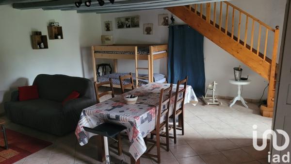 Longère 8 pièces de 310 m² à Saint-Pierre-les-Étieux (18210)