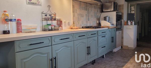 Longère 8 pièces de 310 m² à Saint-Pierre-les-Étieux (18210)