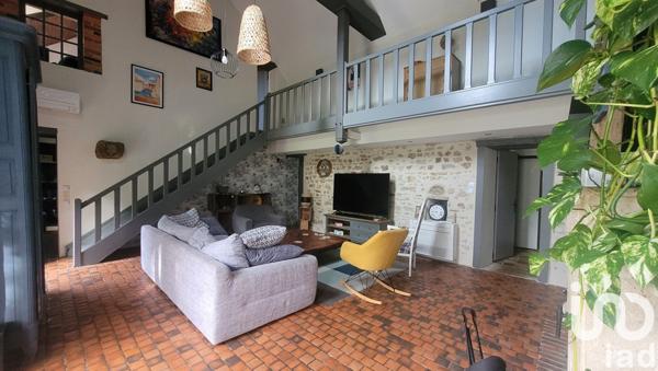 Longère 8 pièces de 310 m² à Saint-Pierre-les-Étieux (18210)